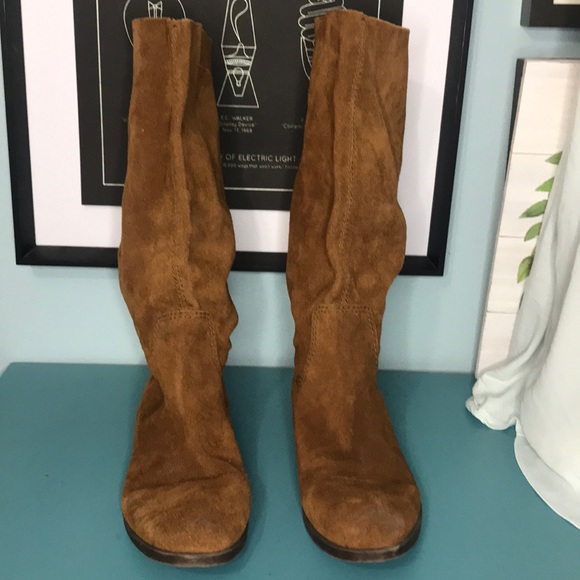 Nine West soft brown suede boots ladies 8.5 EUC - Picture 3 of 10